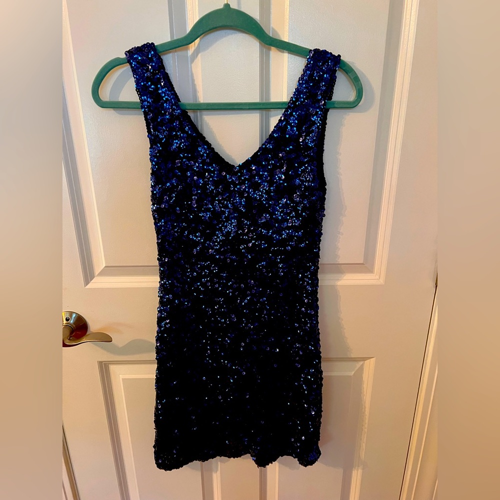 Elegant Blue Sequin Dress